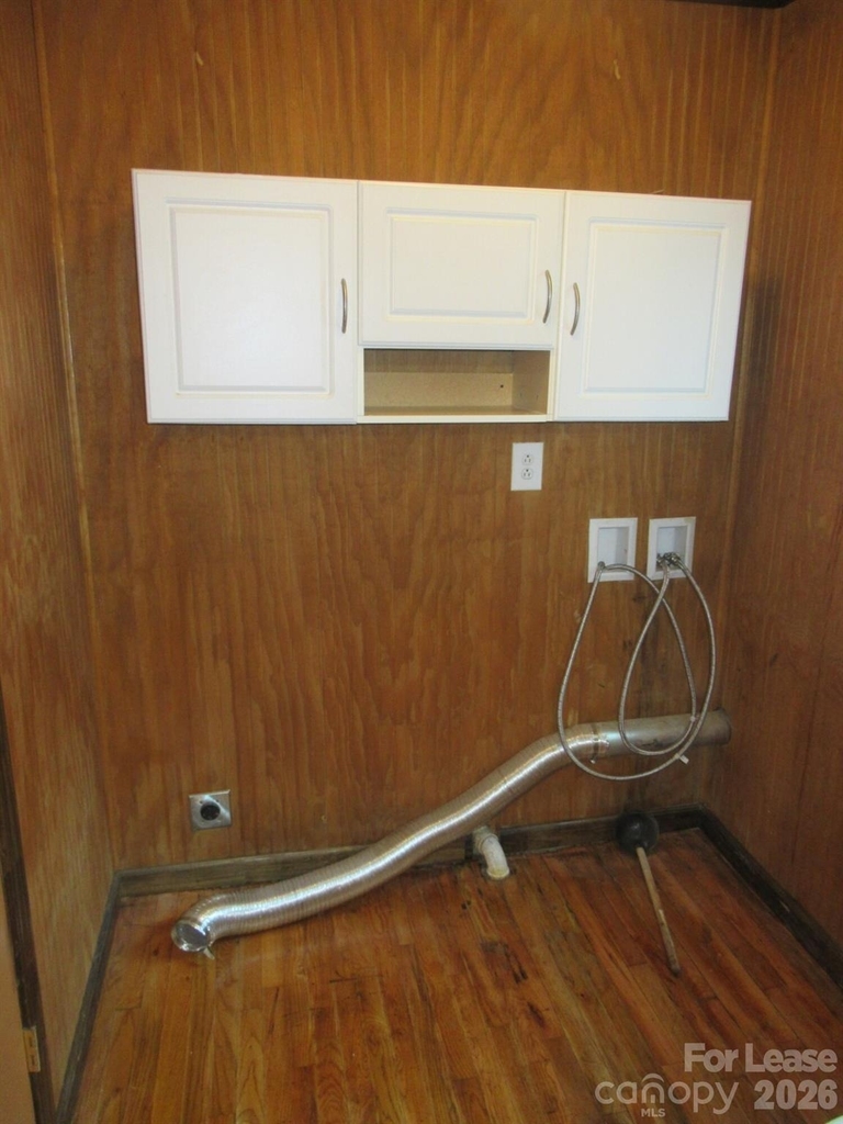 306 W 2nd Street - Photo 18