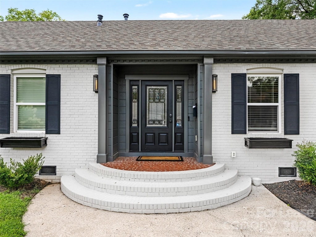 3319 Providence Road - Photo 1