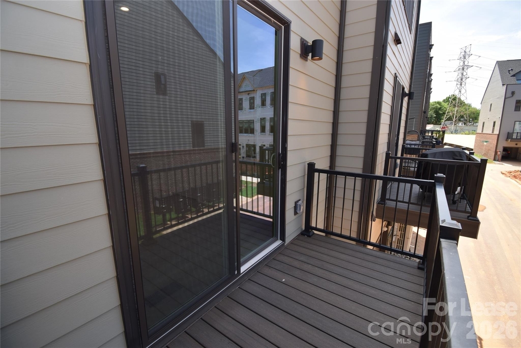 4810 Chastain Avenue - Photo 11