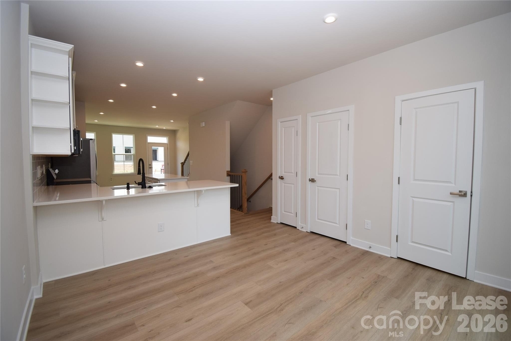 4810 Chastain Avenue - Photo 7