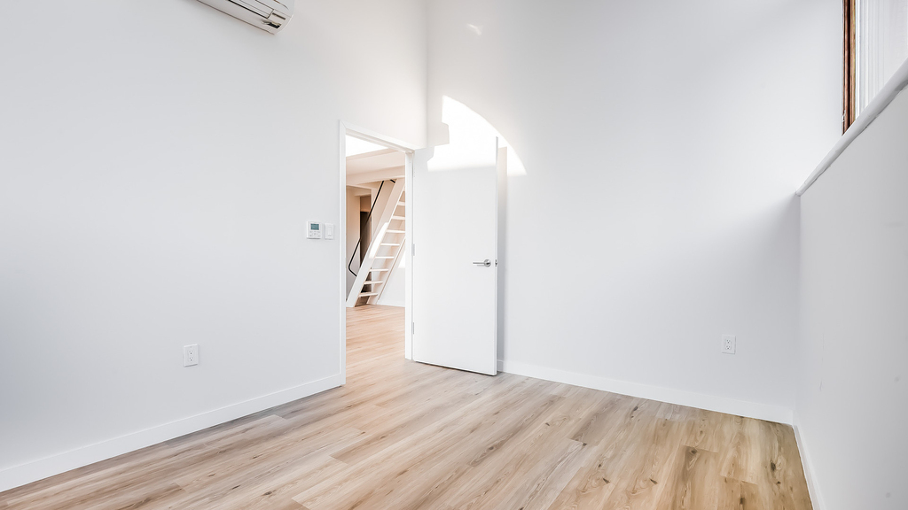 619 Throop Ave 11216 - Photo 2