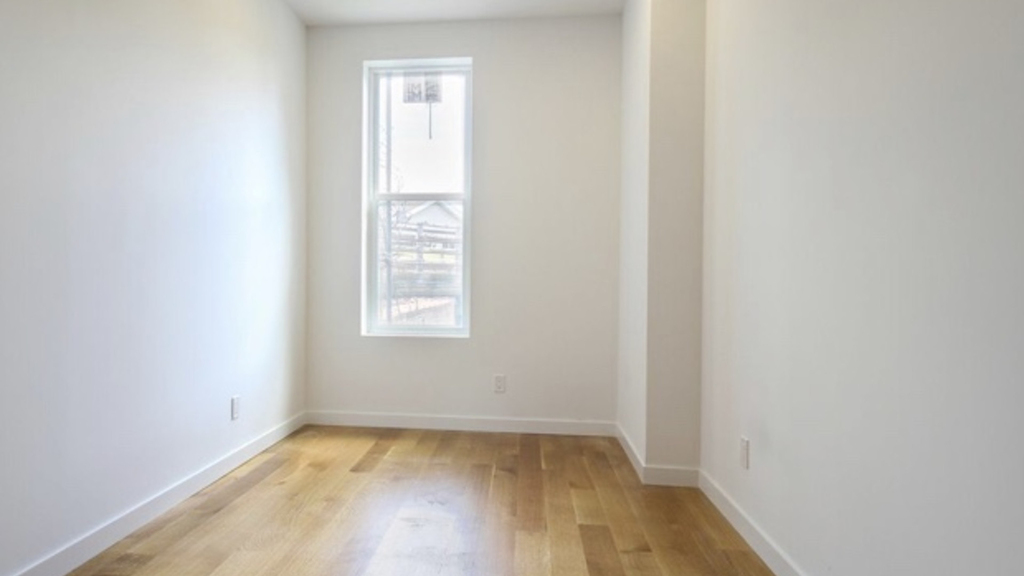 1156 Myrtle Ave 11221 - Photo 4