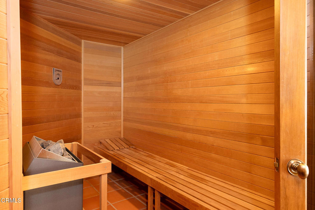 3265 Ocean Drive - Photo 31