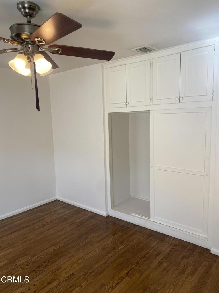 17616 Calvert Street - Photo 11