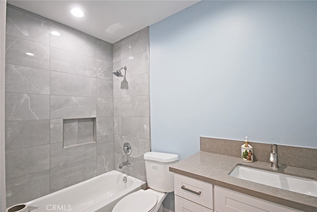 17339 Los Alimos Street - Photo 14