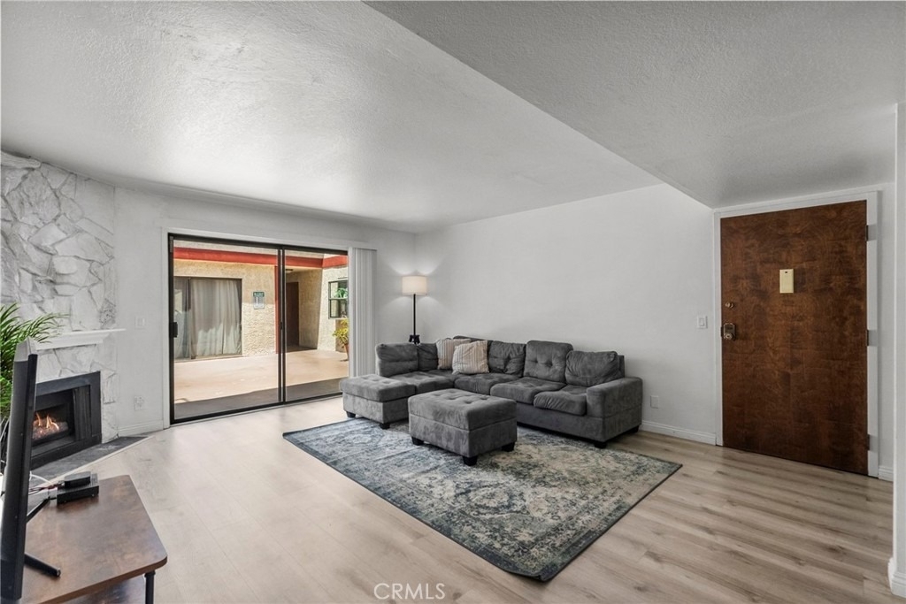 11274 Morrison Street - Photo 3
