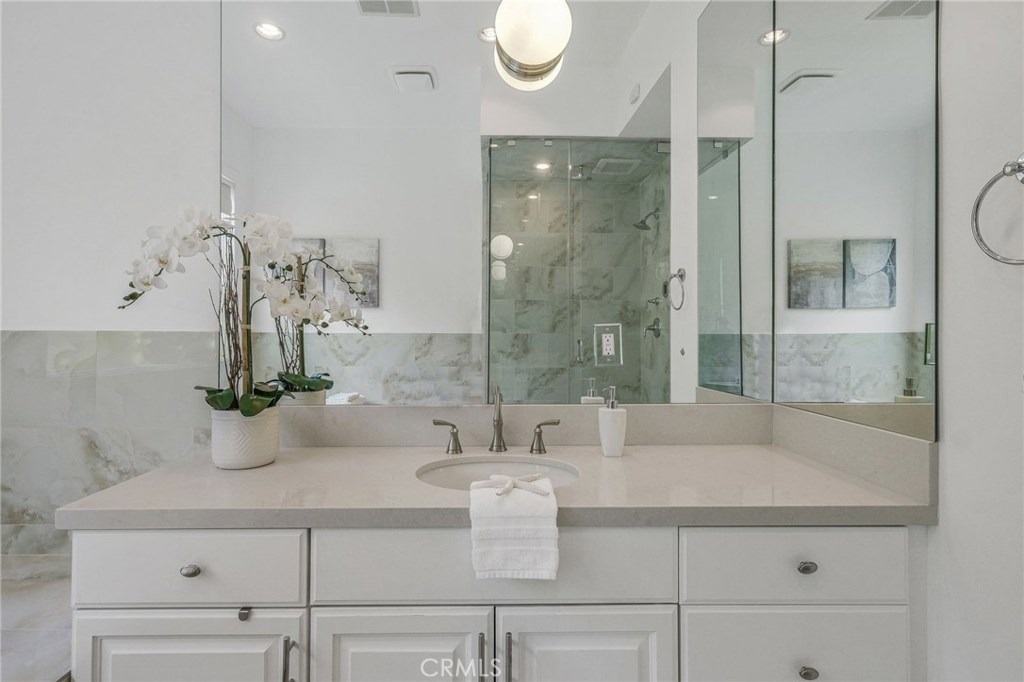 16459 Otsego Street - Photo 38