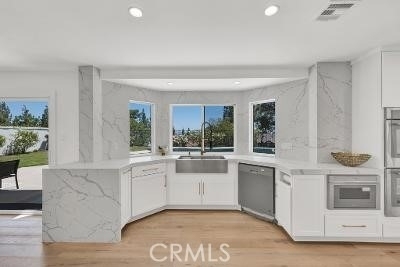 18340 Sandringham Court - Photo 7