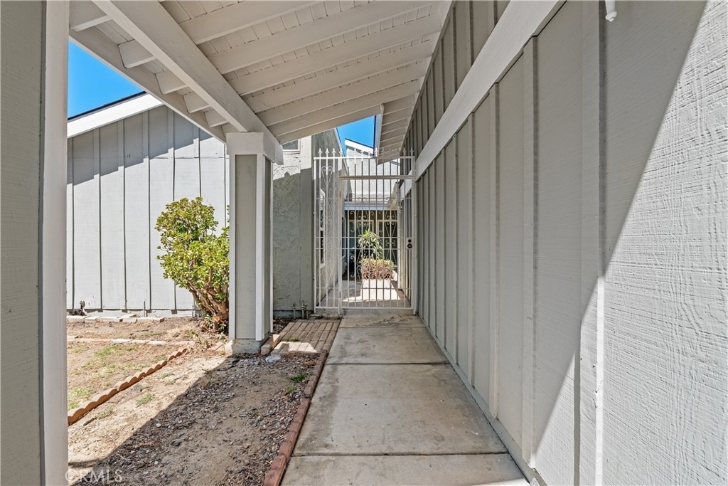 8349 Lurline - Photo 40