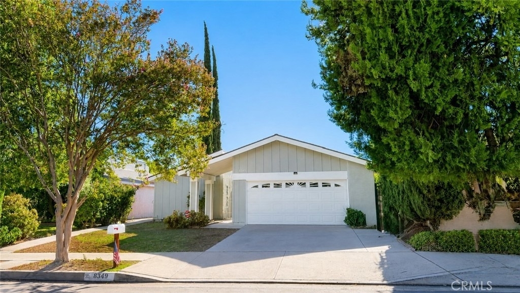 8349 Lurline - Photo 2