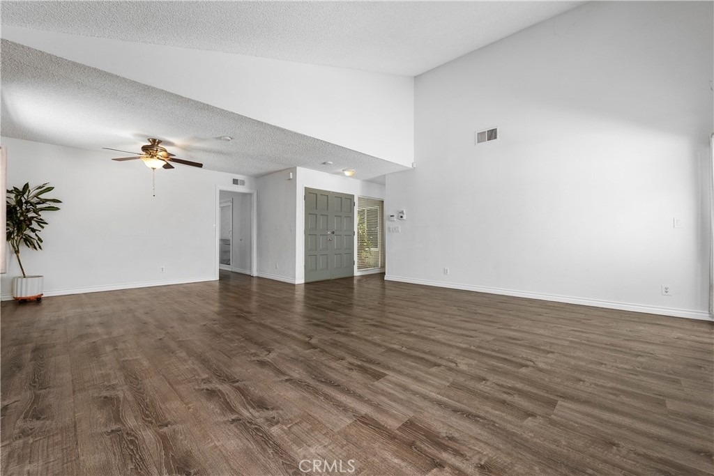 8349 Lurline - Photo 35