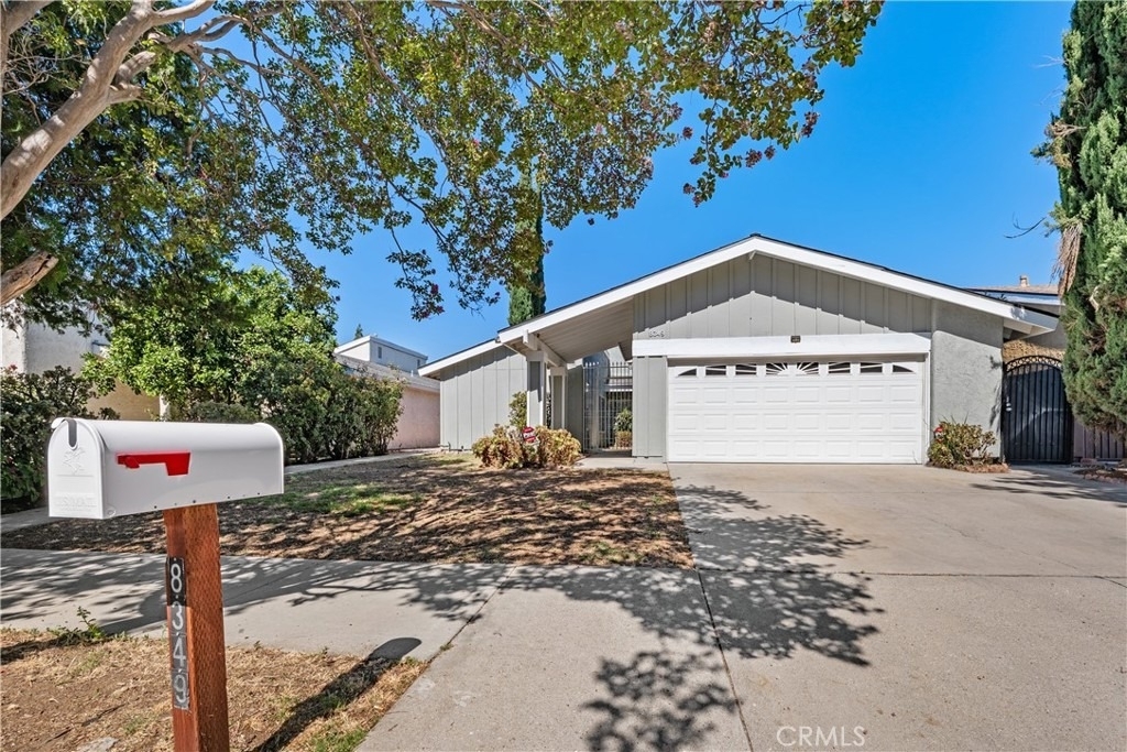 8349 Lurline - Photo 41