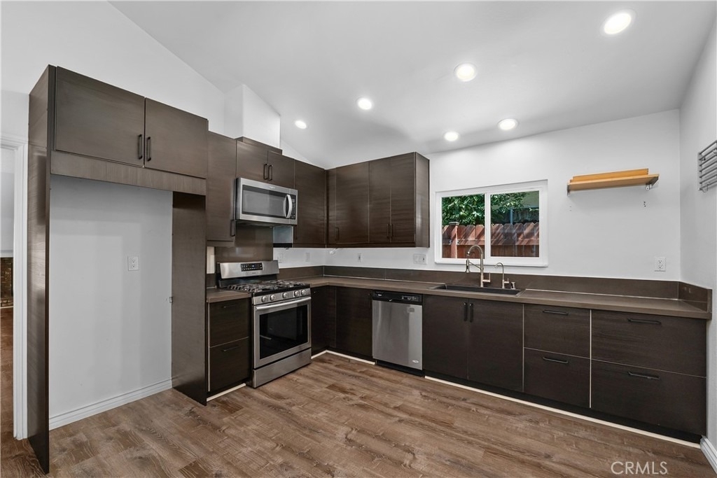 8349 Lurline - Photo 32