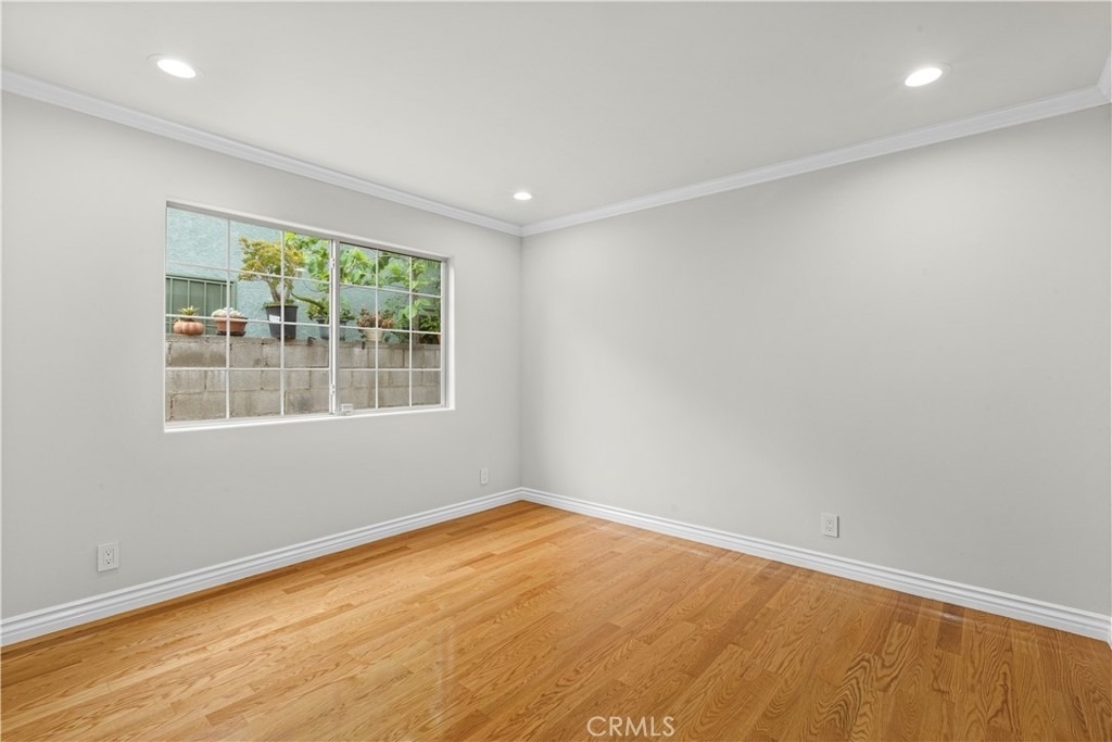 6508 Mammoth Avenue - Photo 19