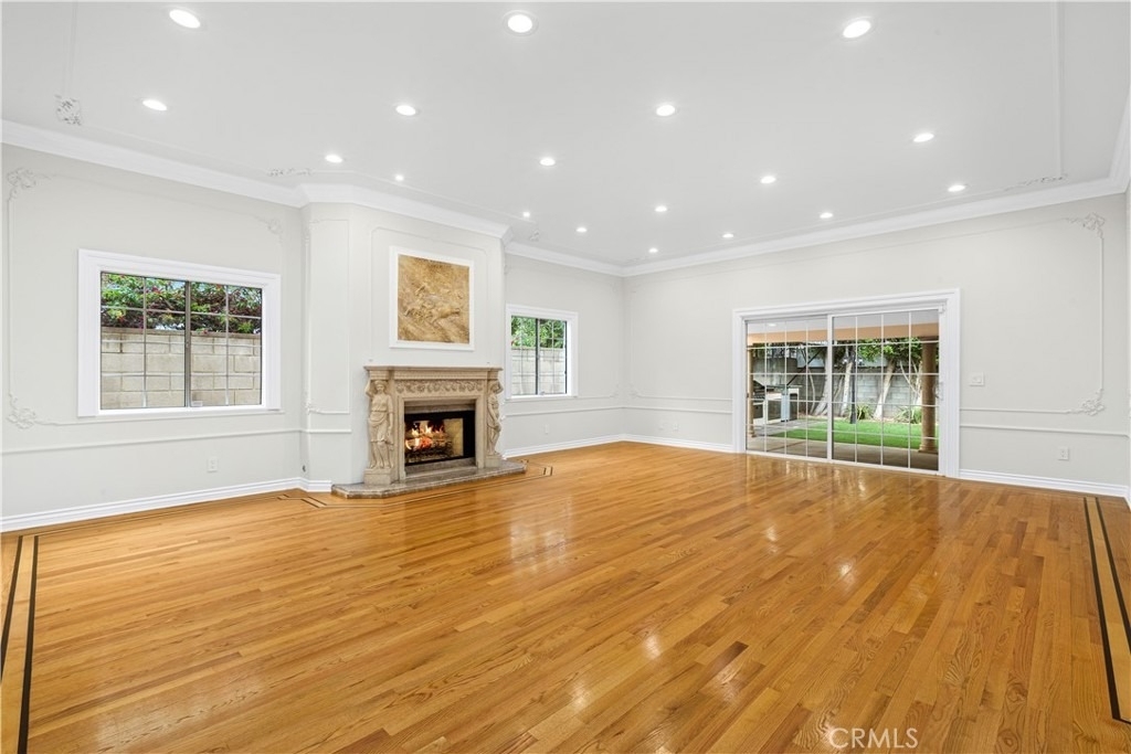 6508 Mammoth Avenue - Photo 2