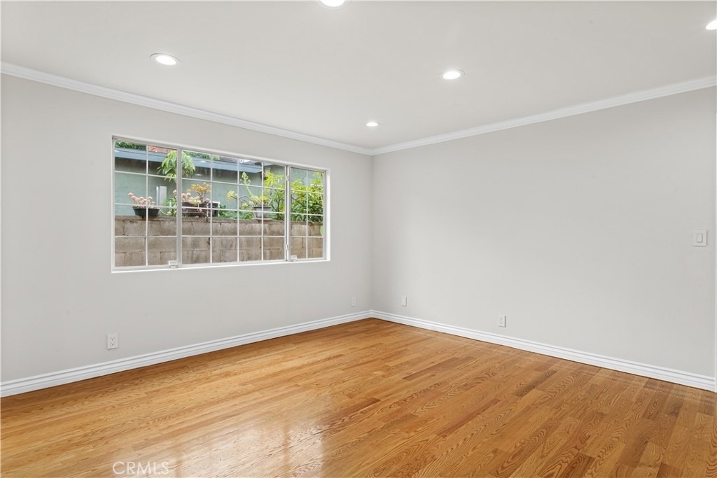 6508 Mammoth Avenue - Photo 22