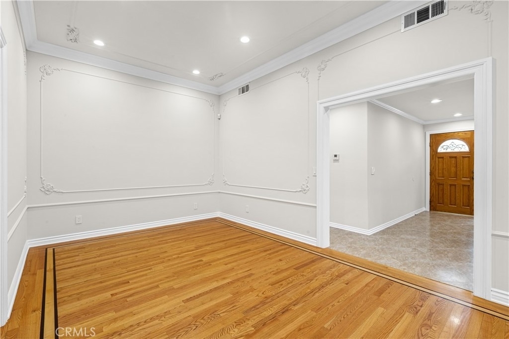 6508 Mammoth Avenue - Photo 7
