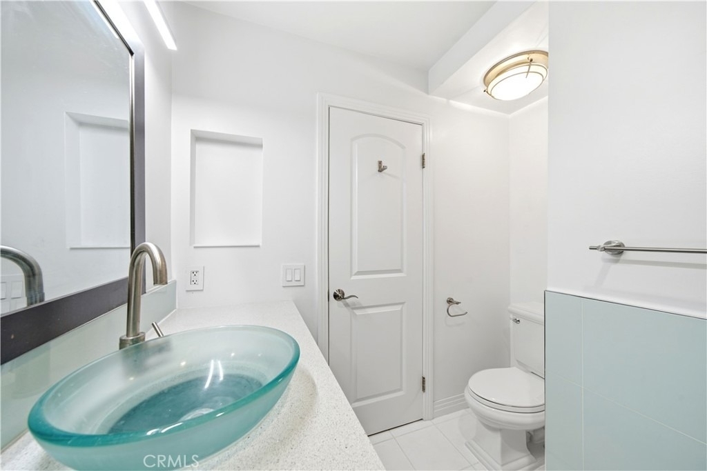 615 Esplanade - Photo 13