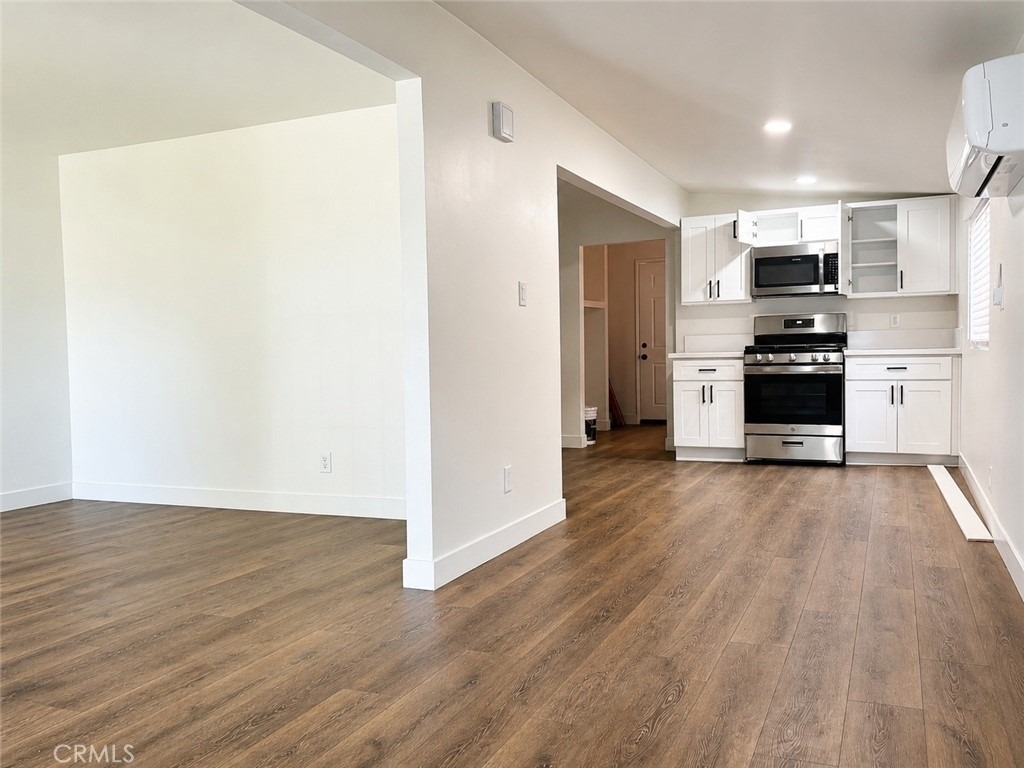 11151 Duncan Avenue - Photo 4