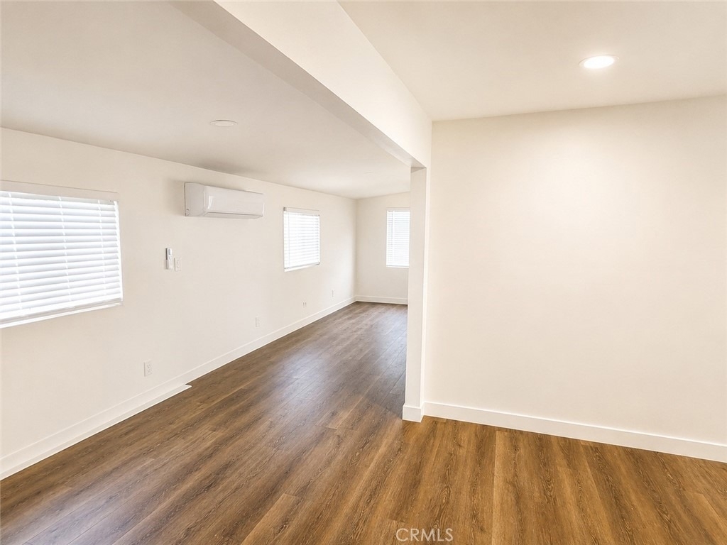 11151 Duncan Avenue - Photo 9