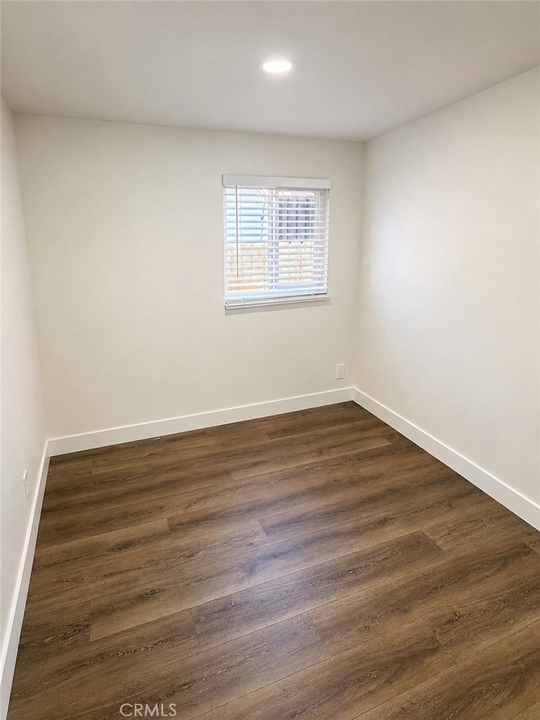 11151 Duncan Avenue - Photo 11