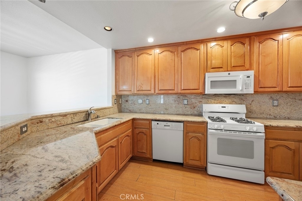 2260 Indigo Hills Drive - Photo 4