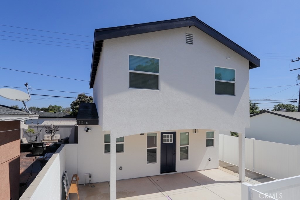 5221 E Willow - Photo 1
