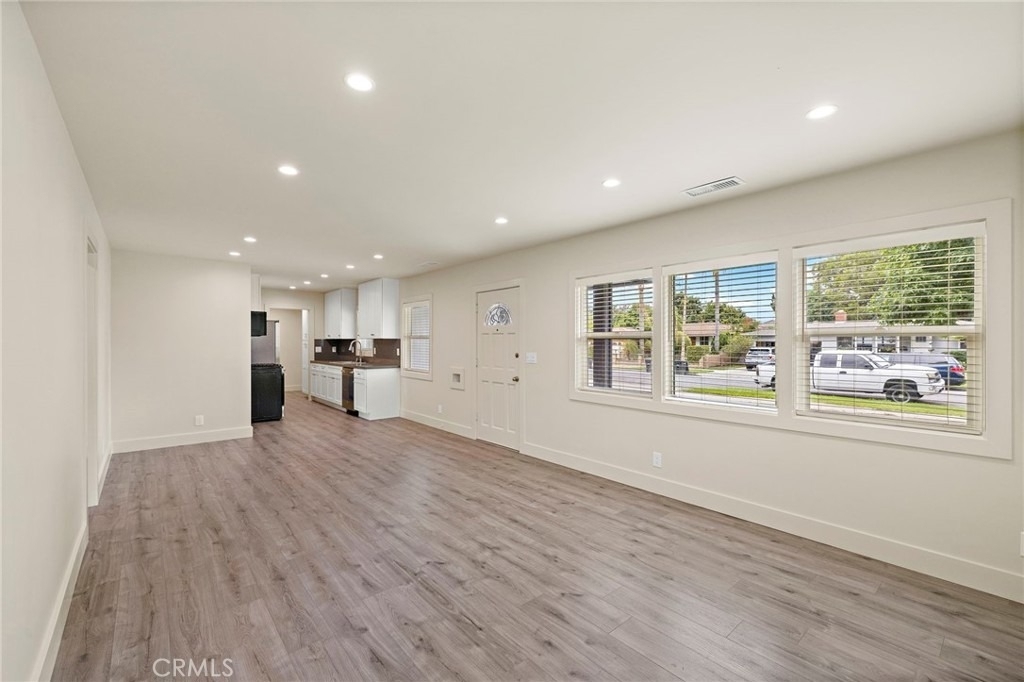 443 S Devon - Photo 2