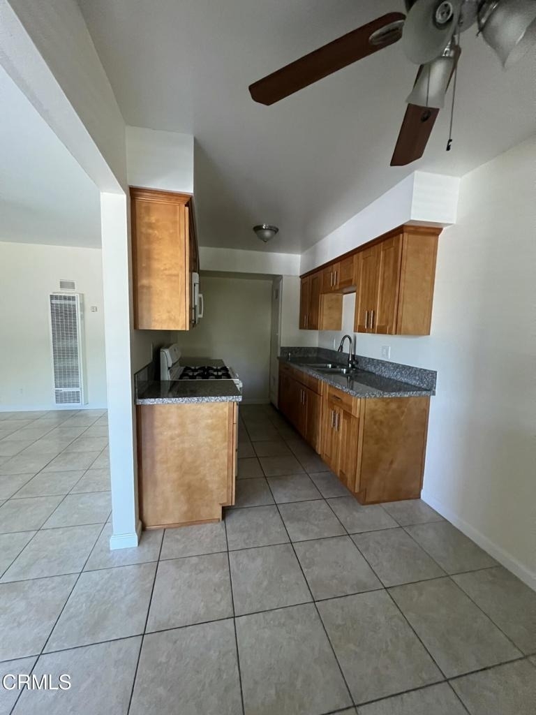 645 Marion Place - Photo 14