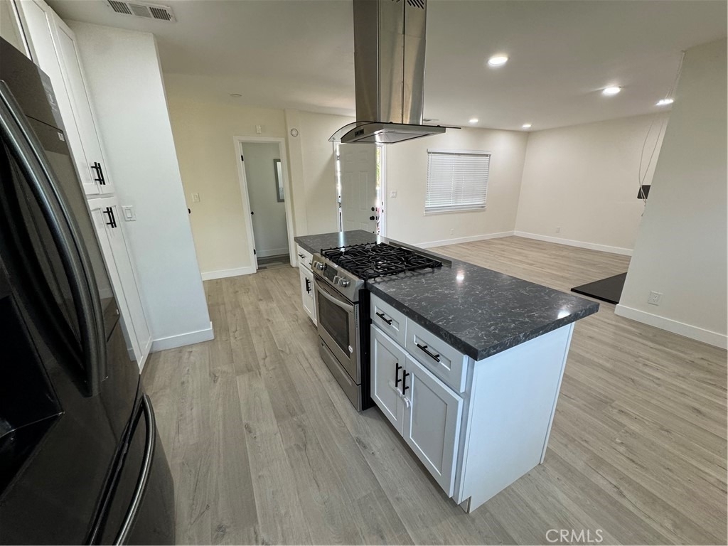 1415 E Gary Place - Photo 3