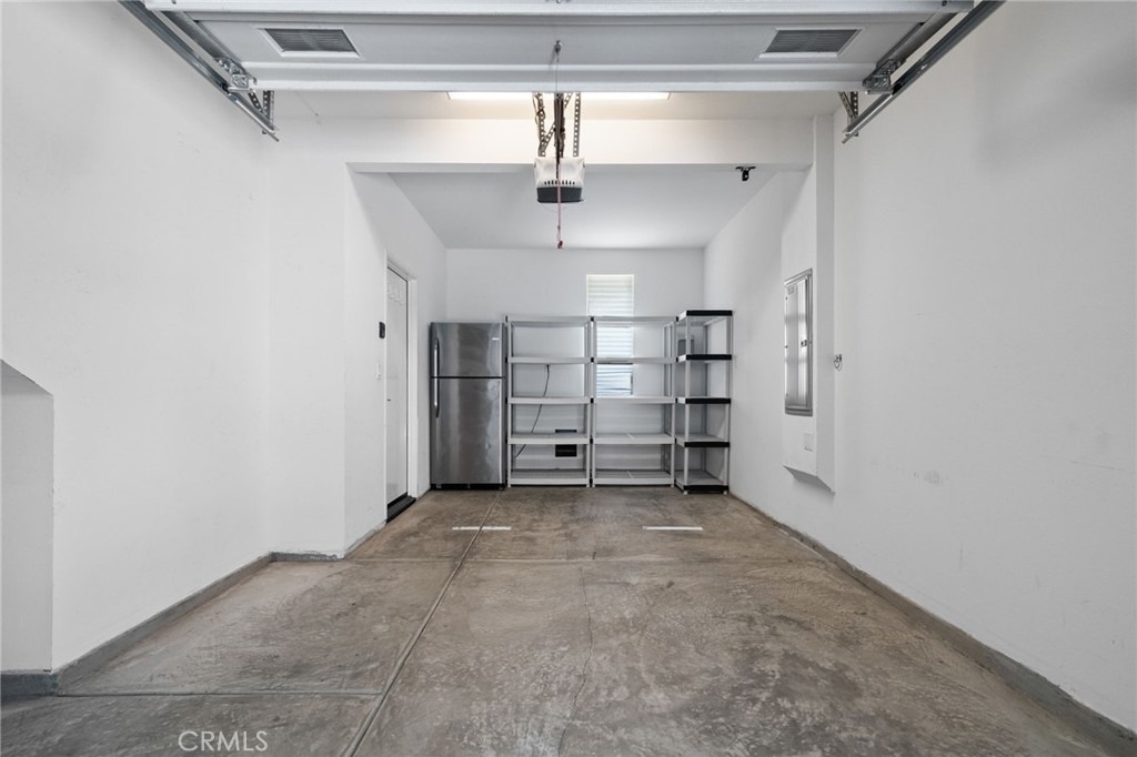 205 Elm - Photo 24