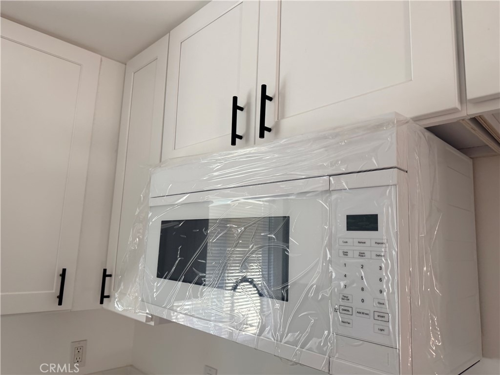 988 Valencia - Photo 16