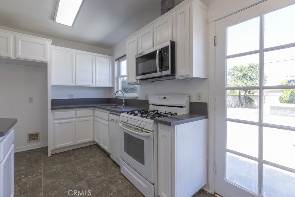 4400 Maury - Photo 4