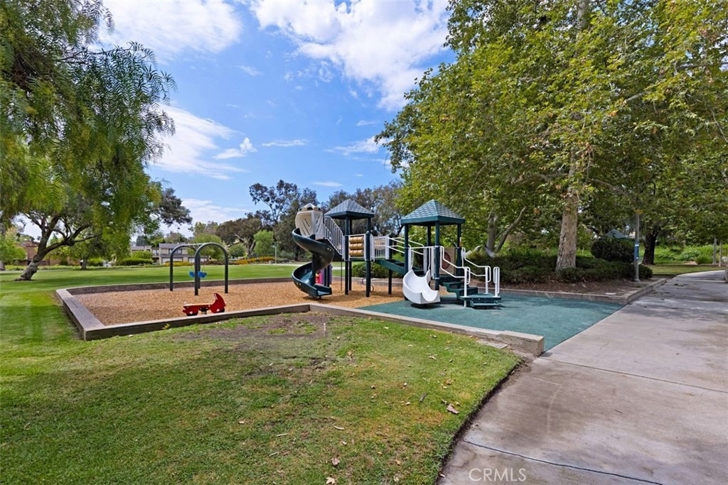 25866 Malia Court - Photo 23