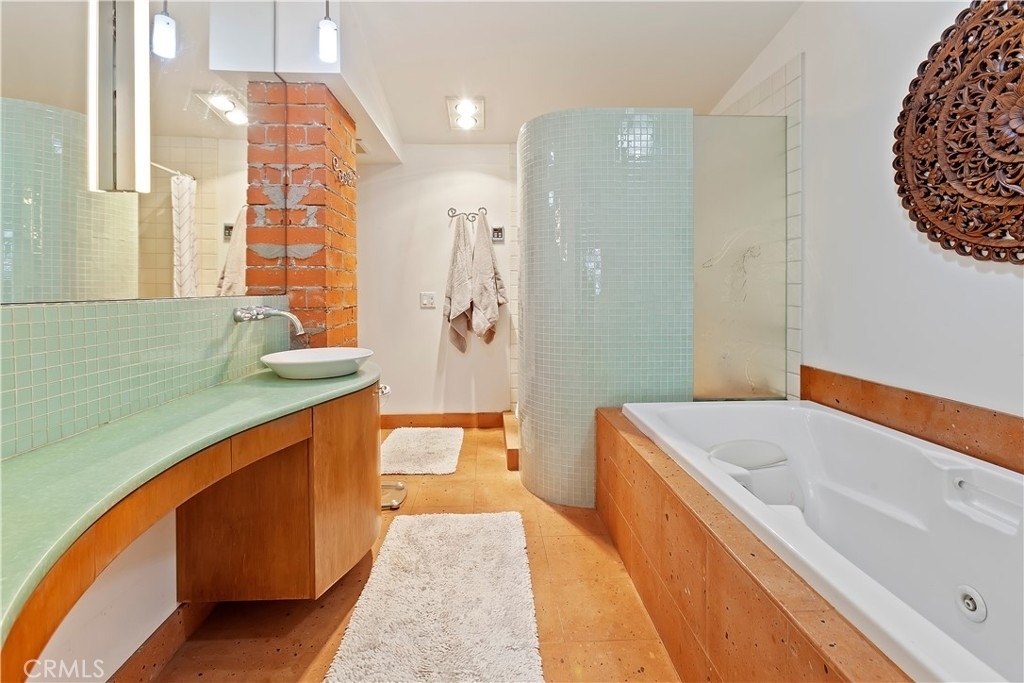 314 Avenida Cumbre - Photo 2