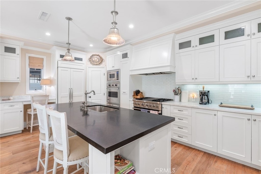 220 Coral - Photo 7