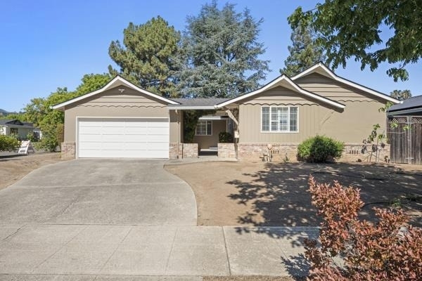 5525 Amby Drive - Photo 2