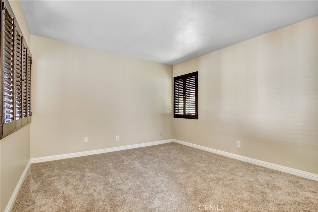 8024 Valle Vista Drive - Photo 8