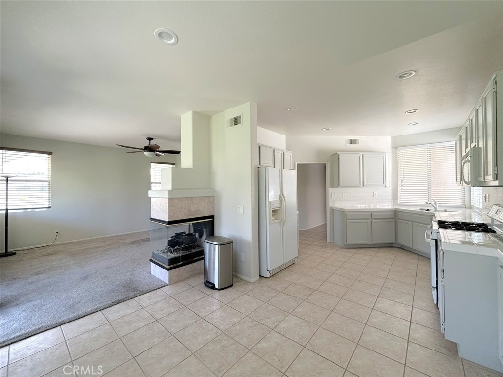 5793 Orange Tree Avenue - Photo 7