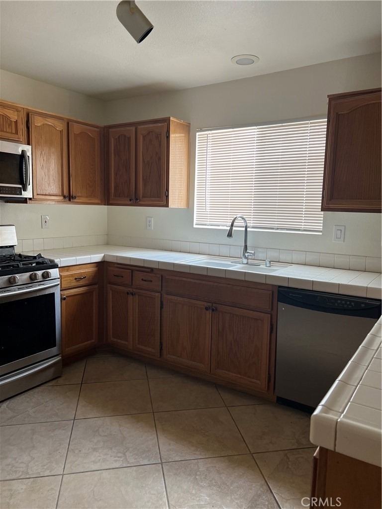 15375 Fremont Drive - Photo 3