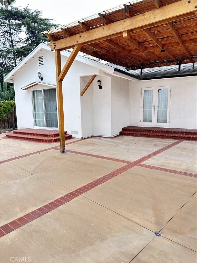 3960 Mayfield Avenue - Photo 15