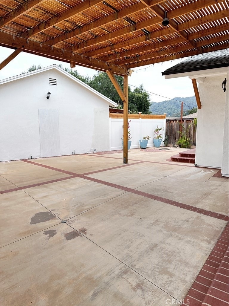 3960 Mayfield Avenue - Photo 18