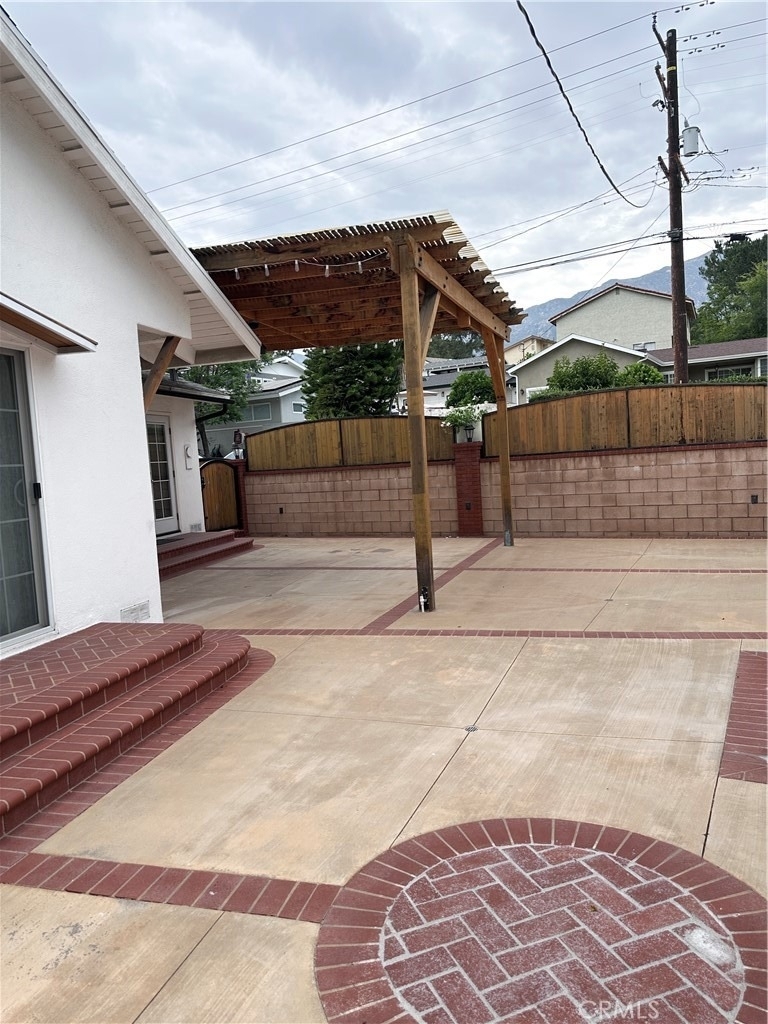 3960 Mayfield Avenue - Photo 16
