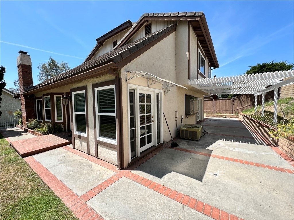 2134 Baywood - Photo 4