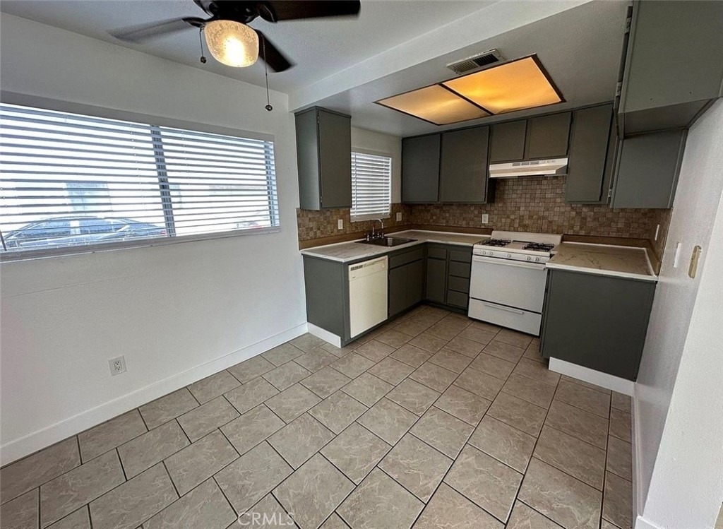 1501 E Fairfield Court - Photo 7