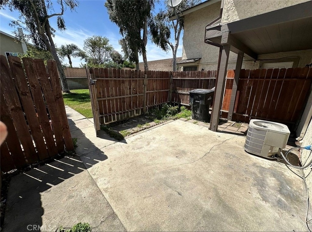 1501 E Fairfield Court - Photo 4