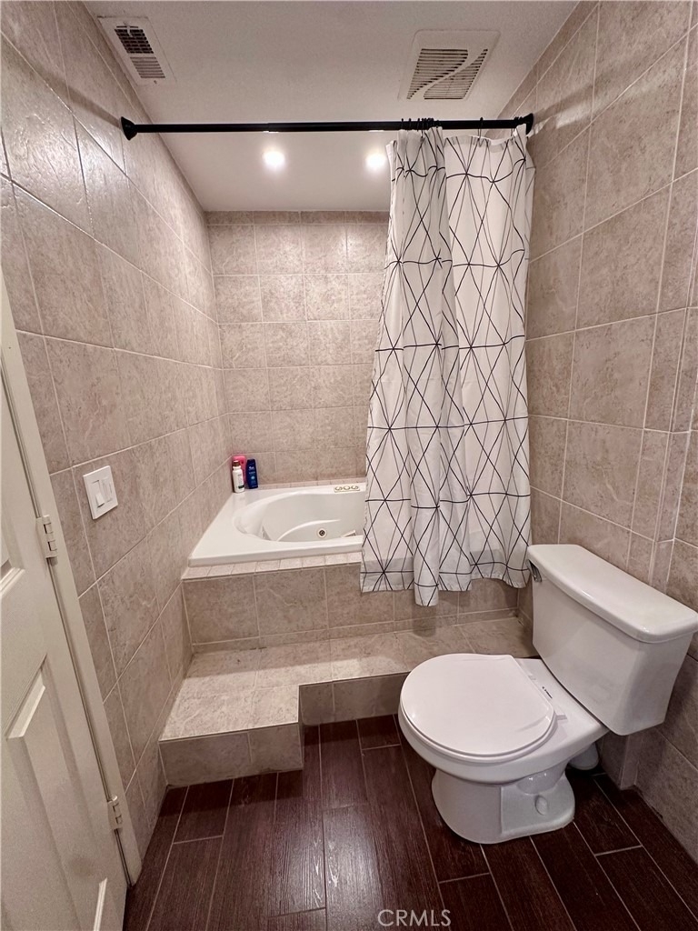 9221 Signature - Photo 3