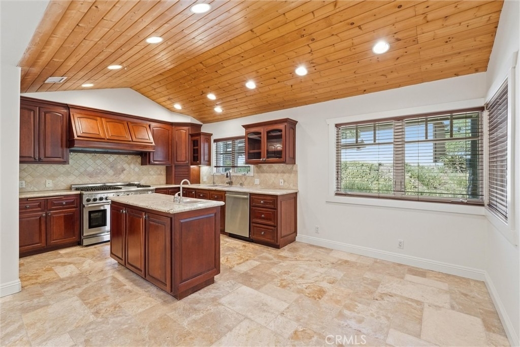 1520 Lancashire Street - Photo 0