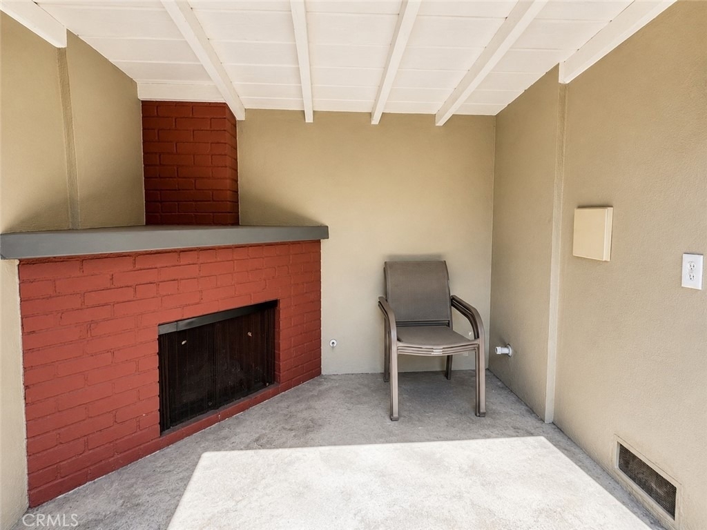 256 W College Street - Photo 7