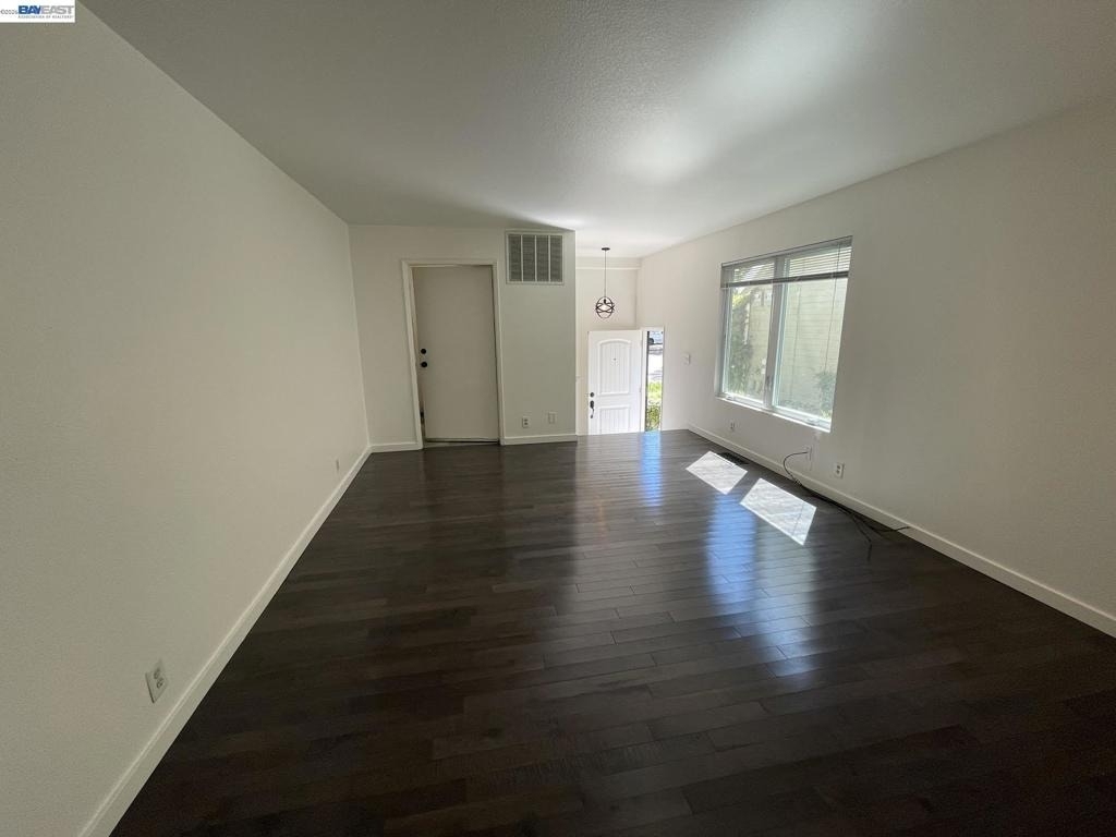 808 14th St - Photo 6